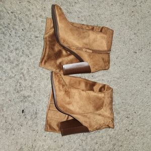 Winter boots with some heels